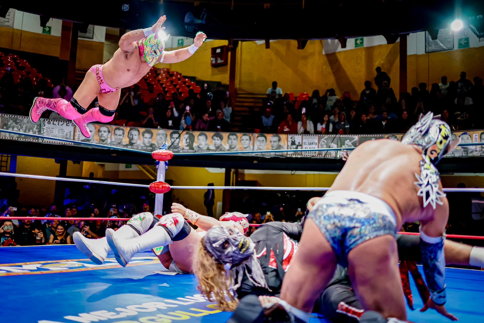 Celebra Consejo Mundial de Lucha Libre 93 años con una función especial