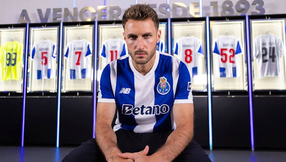 Santiago Giménez