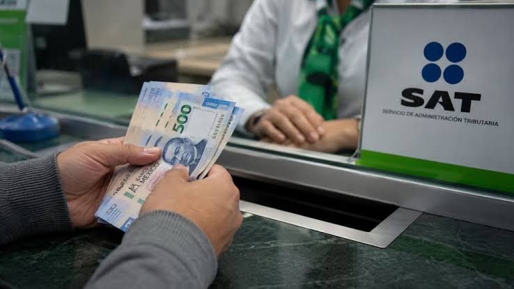 SAT puede bloquear cuentas bancarias en auditorías y adeudos fiscales: En qué casos aplica y qué bienes no puede embargar