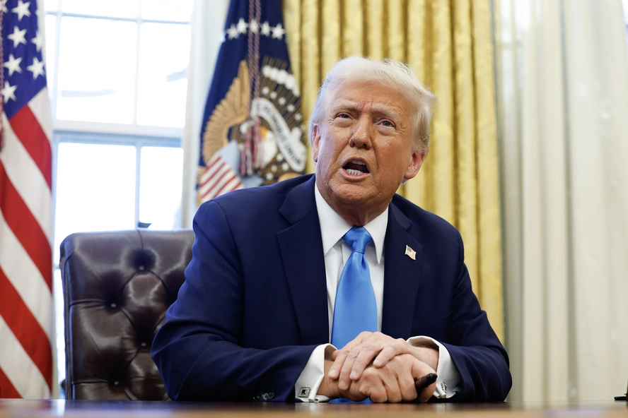 Trump convirtió una oficina para refugiados en una operación de deportación por 410 millones de dólares, revela investigación