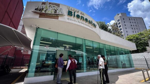 TFJA inhabilita hasta 15 años a 4 funcionarios del Banco del Bienestar por contrato irregular; detectan daño de 380 mdp