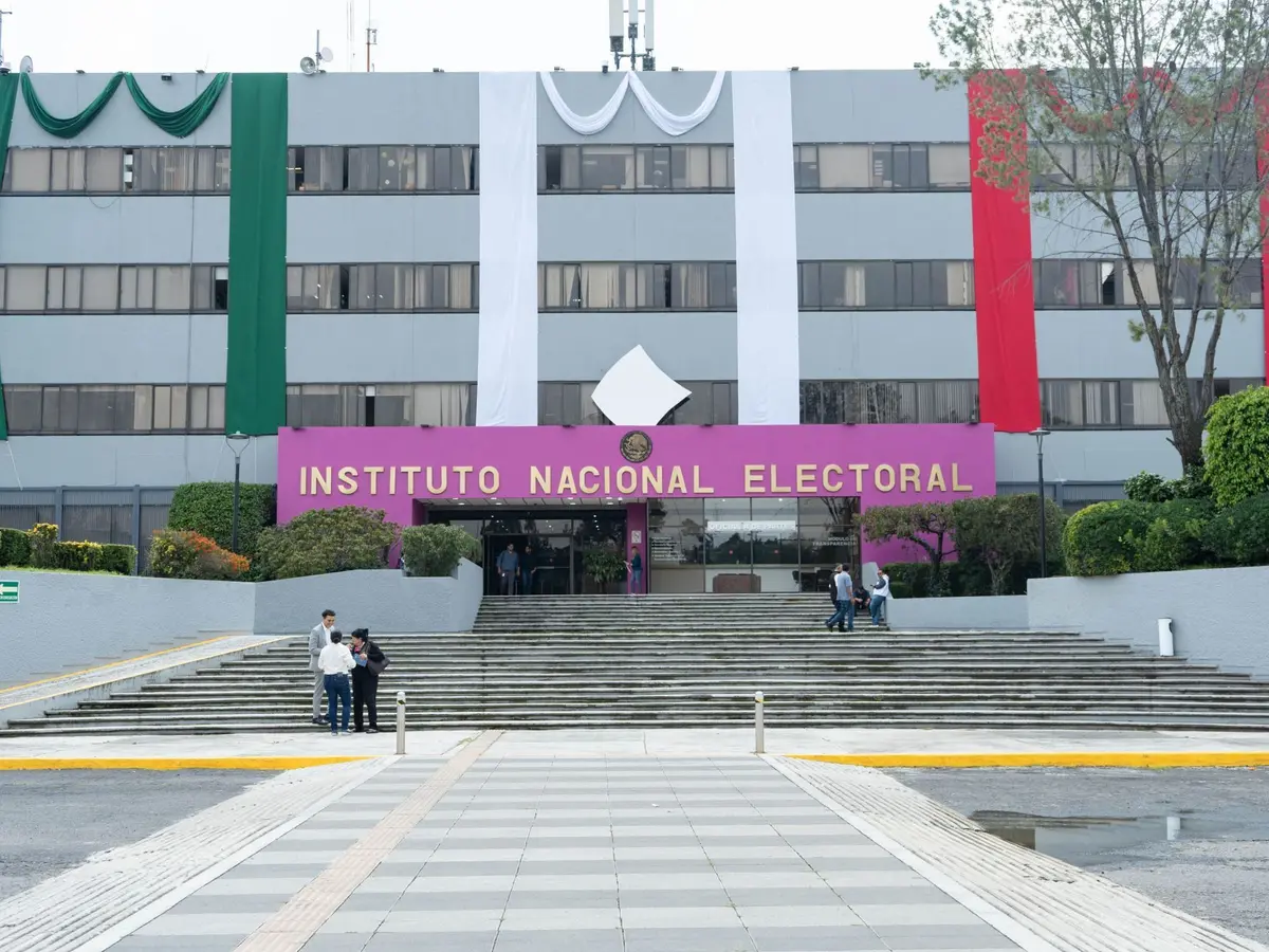 INE impone multa de 36.8 millones de pesos a Morena por 249 afiliaciones indebidas