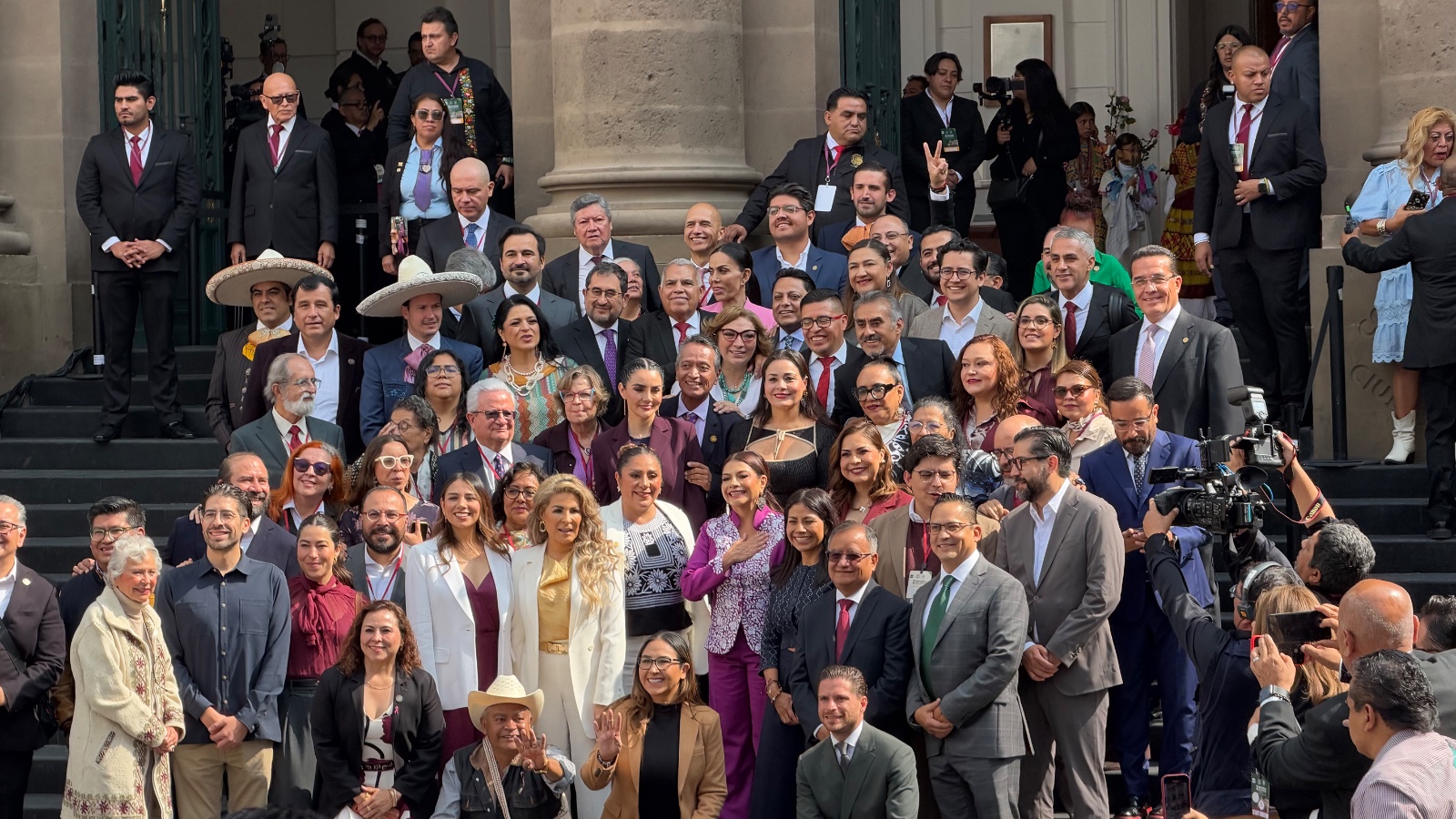 Niega Brugada aumento en predial y presume avance en compromisos de gobierno