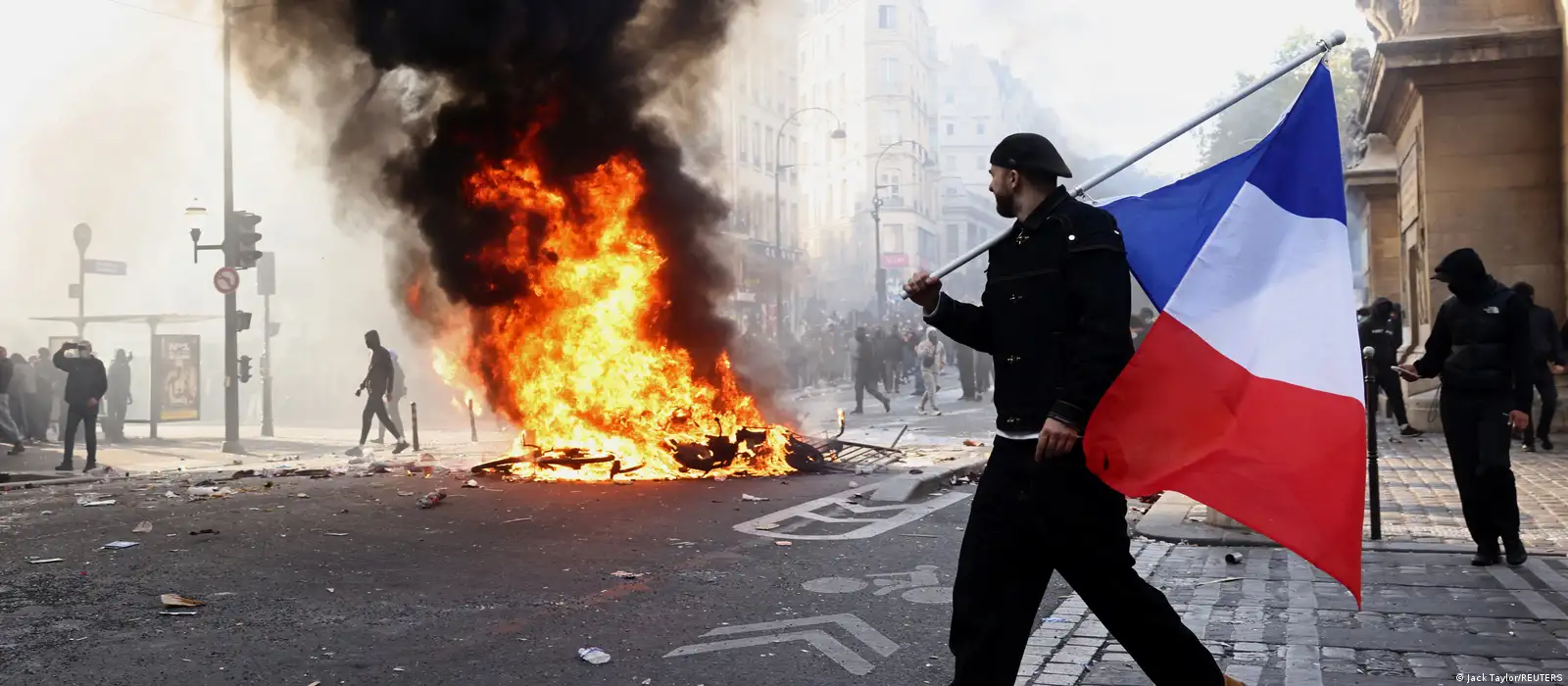 Francia deja más de 2 mil detenidos tras protestas por costo de vida, educación y servicios públicos