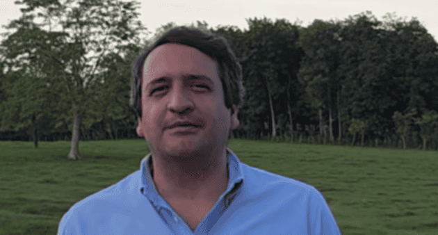 Andy López Beltrán se registra como aspirante a diputado federal por Morena en Tabasco.