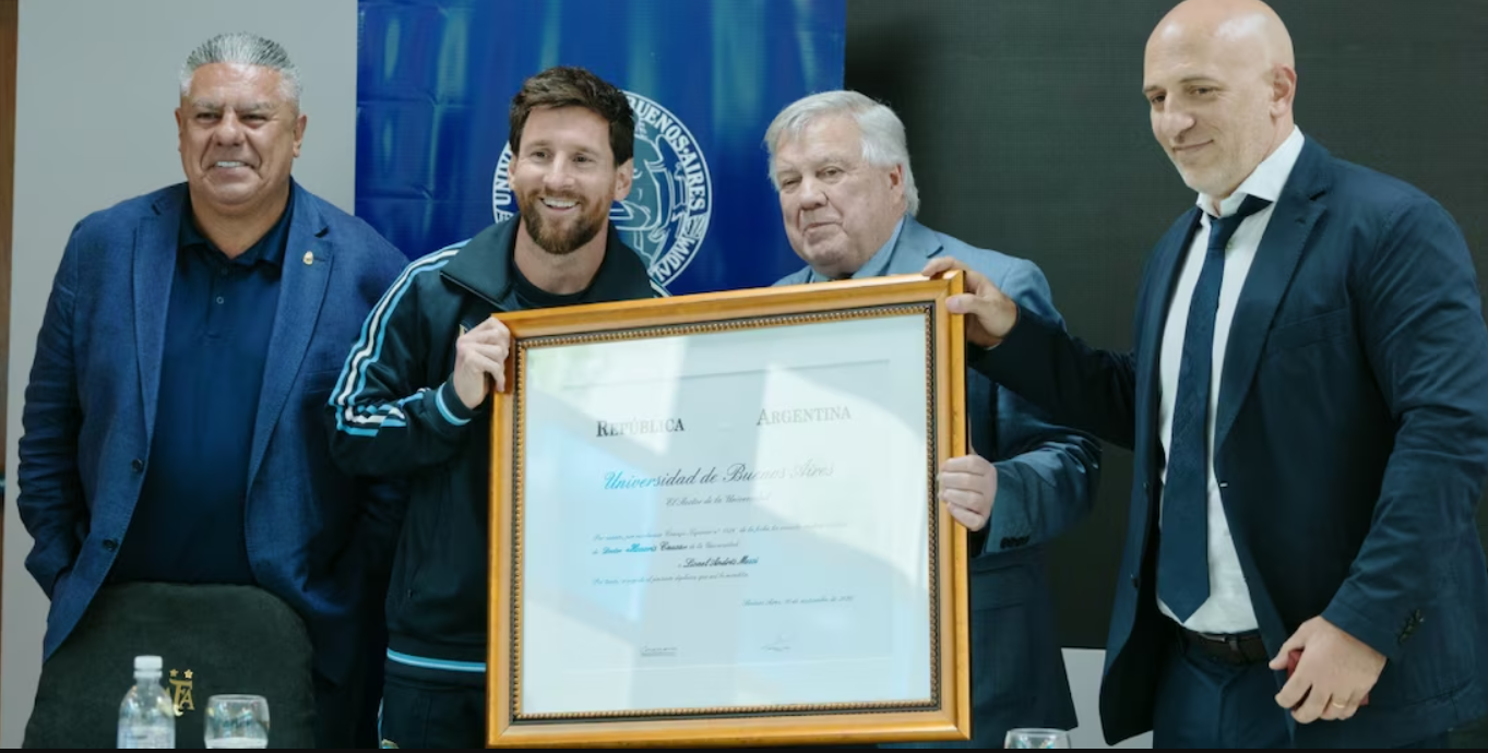 Messi recibe Doctor Honoris Causa