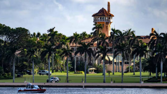 Trump busca convertir su complejo de golf en Florida en residencia para futuros presidentes