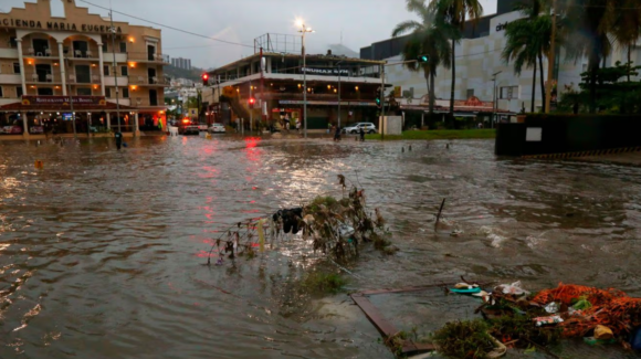 Guerrero reporta saldo blanco por el huracán ‘Simon’ y mantiene alerta por lluvias fuertes en Acapulco