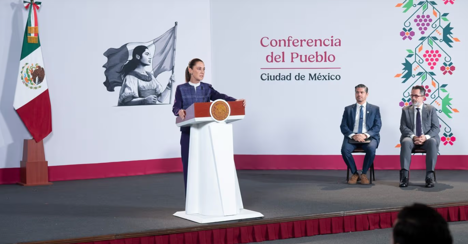 Sheinbaum alerta a estados del Pacífico por trayectoria del huracán Simón hacia Sinaloa