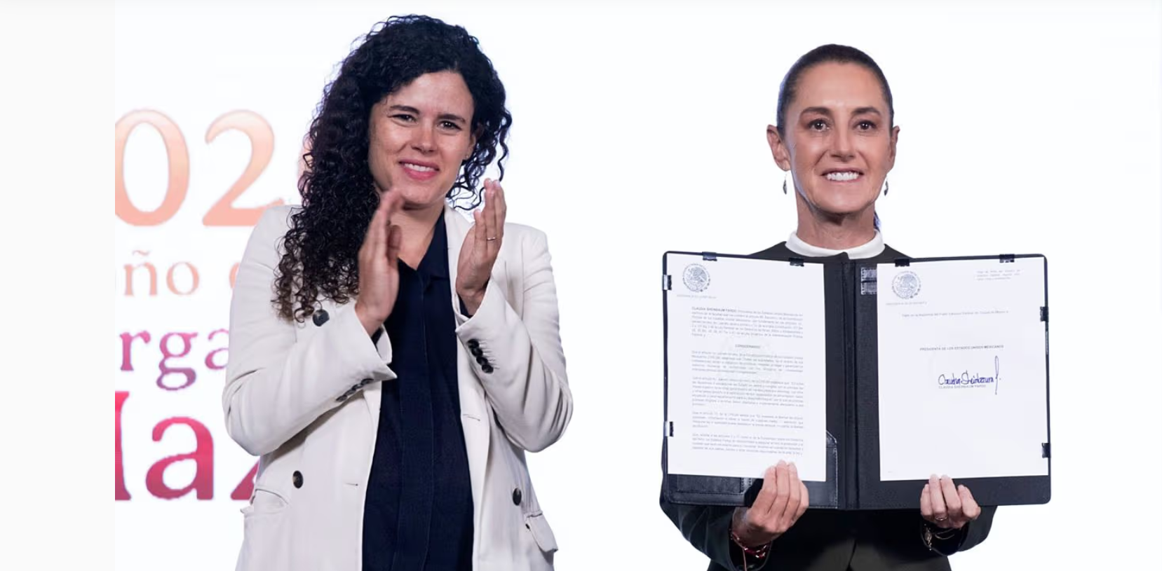 Sheinbaum firma decreto para controlar violencia en redes sociales