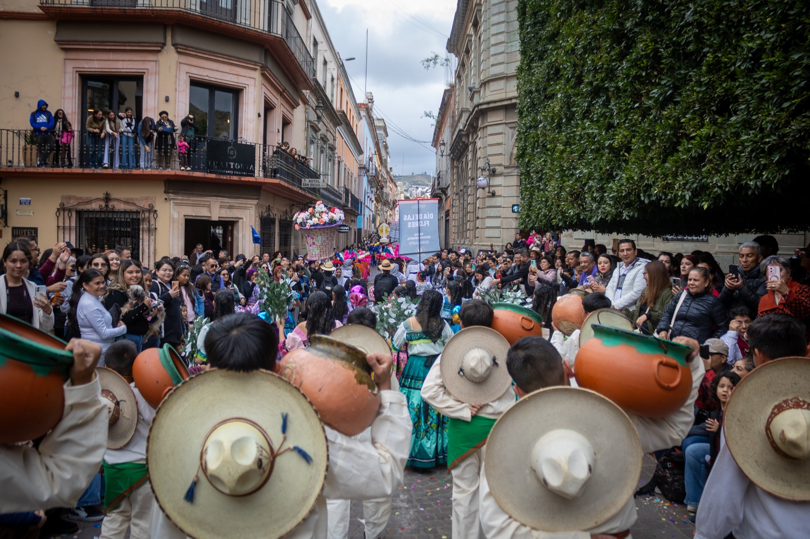 Festival Internacional Cervantino 54 cierra con más de 386 mil asistentes en Guanajuato.