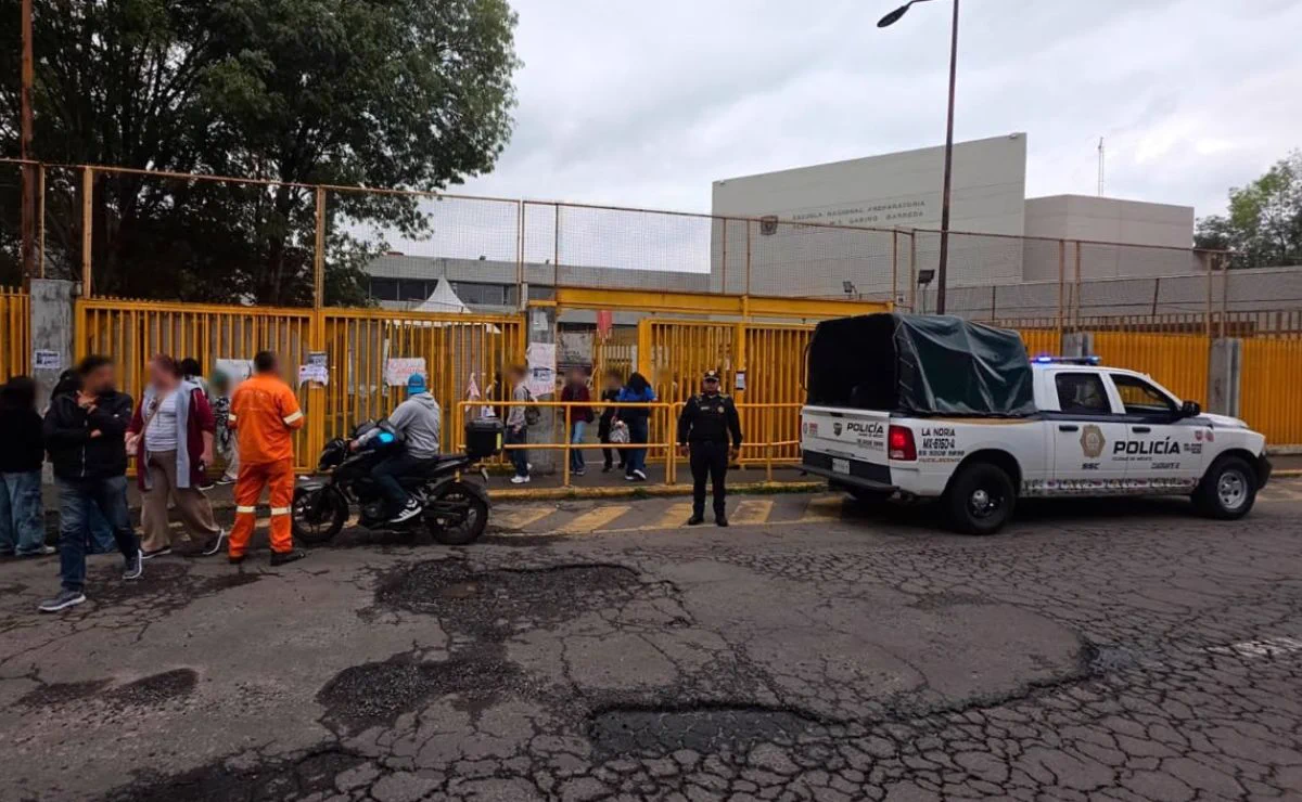 UNAM reporta control en Prepa 1 tras intento de toma y mantiene clases normales
