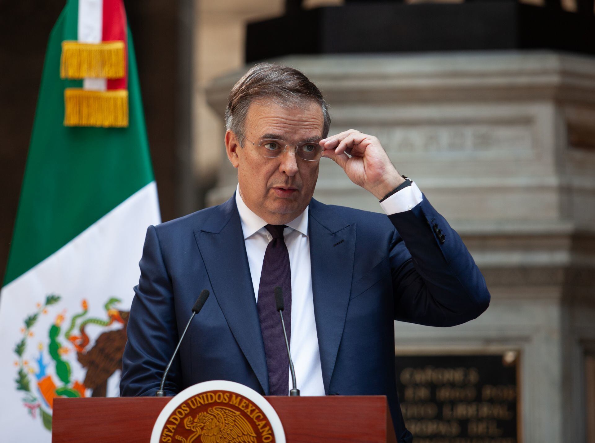 México conserva 80% de su comercio con EU sin aranceles, afirma Marcelo Ebrard ante diputados