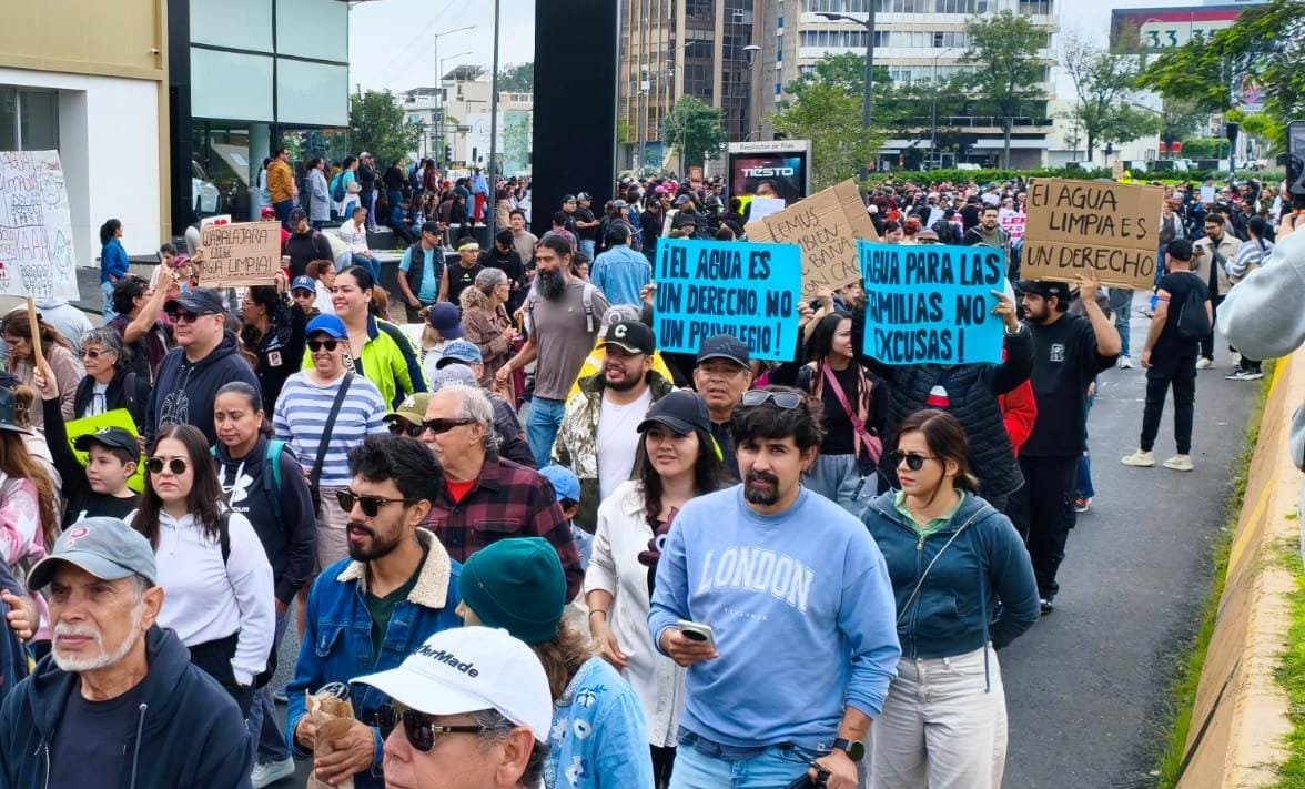 CNDH llama a Jalisco a respetar los derechos humanos tras protesta por el agua.