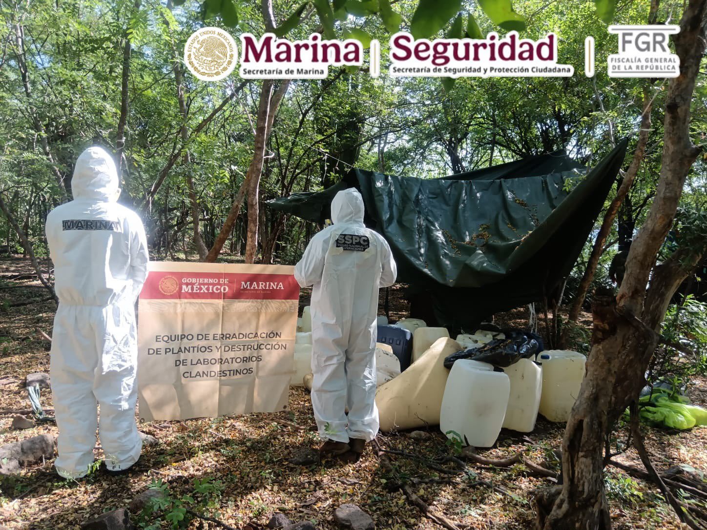 Marina localiza e inhabilita laboratorio clandestino de metanfetamina en Culiacán, Sinaloa.