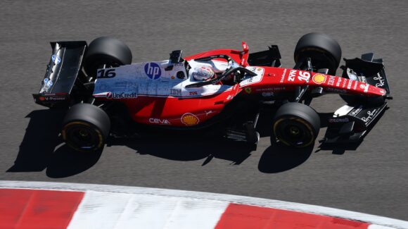Ferrari ilusiona en el GP de Estados Unidos; Leclerc marca buen ritmo en libres 1 y 2 tras cambios en el SF-26