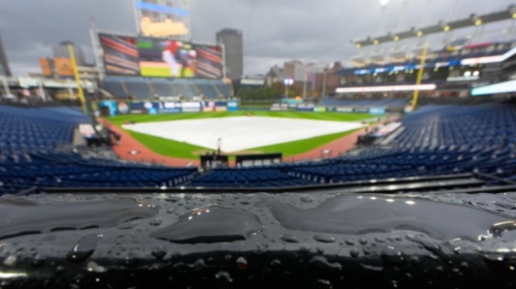 MLB: Posponen por lluvia el cuarto juego de la Serie de Campeonato Rays-Guardianes; se jugará el sábado