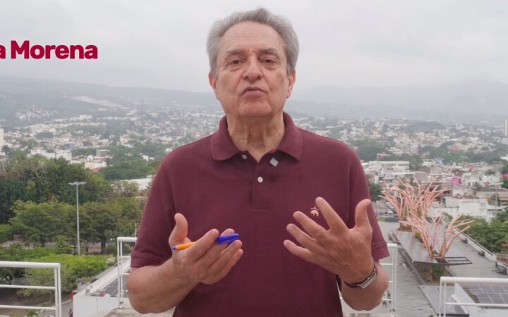 Pío López Obrador se registra como aspirante a diputado federal por Chiapas.