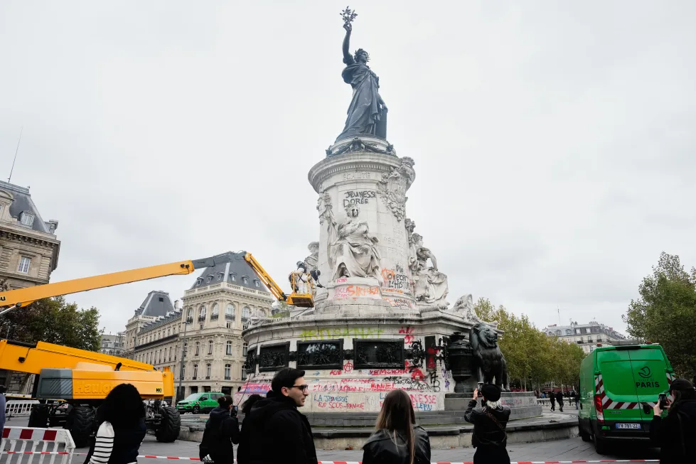 París desafía las prohibiciones y miles de personas salen a protestar en medio de la tensión en Francia.
