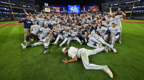 Rays eliminan a Yankees y avanzan a la Serie de Campeonato de la Liga Americana de la MLB