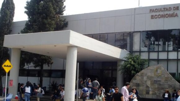 Inicia ciclo de charlas Cepal-UNAM en Facultad de Economía; discuten futuro de AL