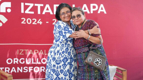 CDMX: Rigoberta Menchú se suma a la lucha contra el cáncer en Iztapalapa