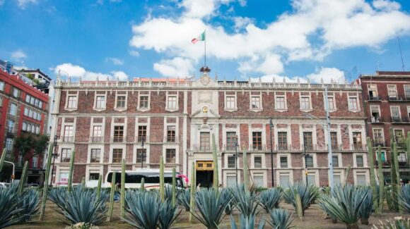 Reabren las 301 sucursales del Nacional Monte de Piedad