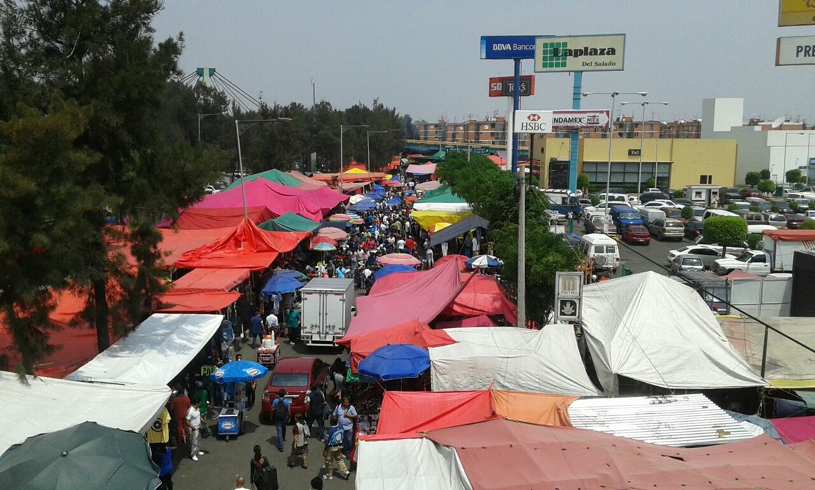 Muere mujer en tiroteo en tianguis El Salado; capturan a presunto homicida