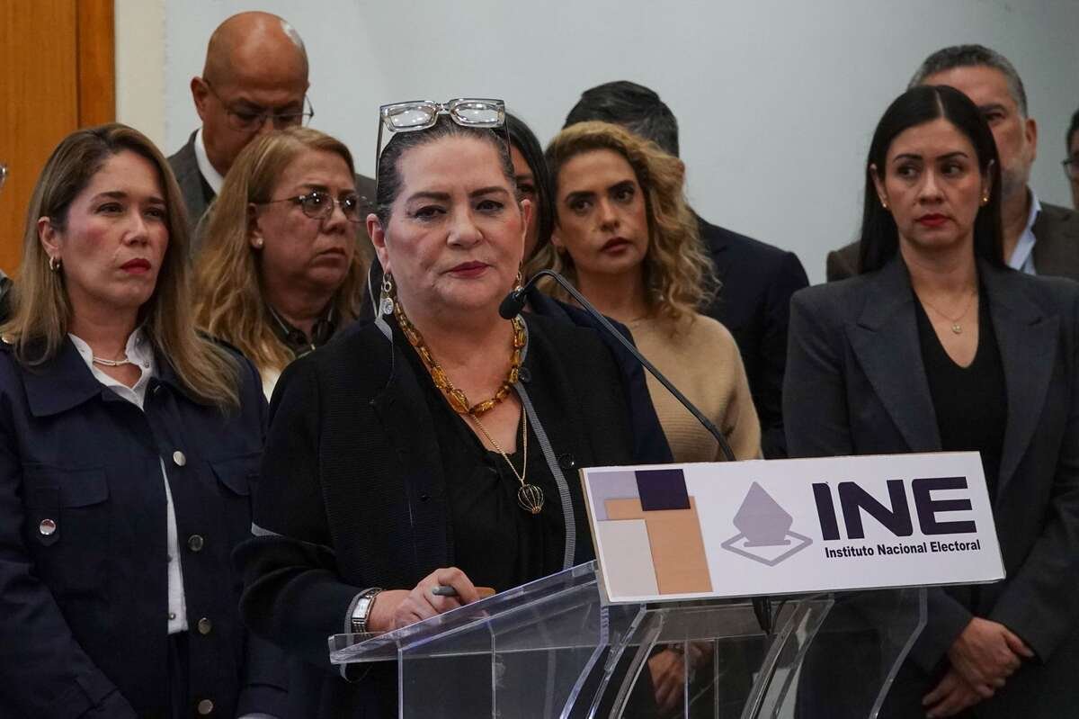 Guadalupe Taddei niega irregularidades en el INE y pide a la ASF revisar licitaciones.