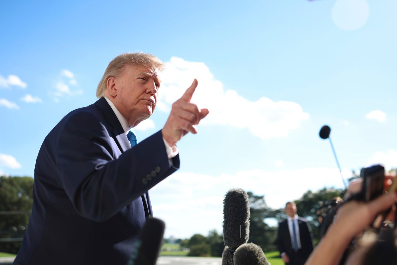 Donald Trump califica de “gran victoria” la ventaja de Flávio Bolsonaro sobre Lula en Brasil.