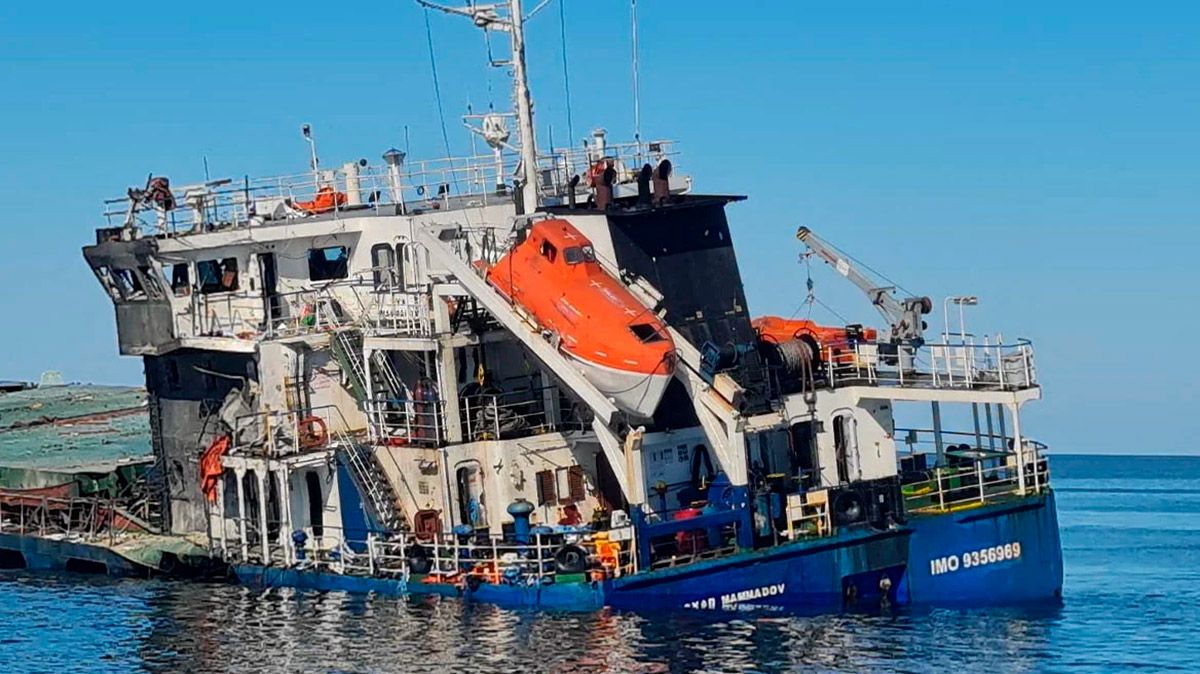 Ataque con dron hunde al carguero turco Royad Mammadov en el mar Negro: Reportan 2 muertos y 11 rescatados