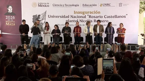 VIDEO: Sheinbaum ‘farmea aura’ con el ‘six-seven’ en inauguración universitaria en Edomex