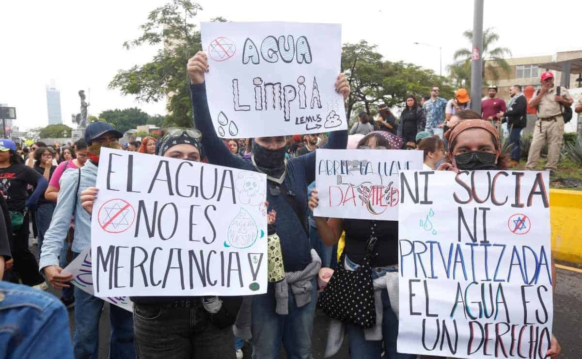 Segunda mega marcha por el agua en Guadalajara inicia con miles y denuncias de infiltrados